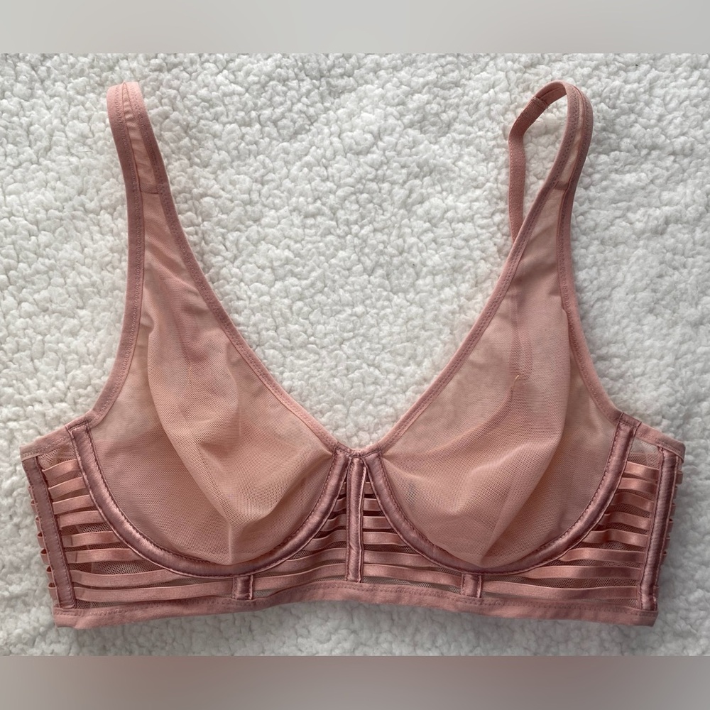 Victoria’s Secret Luxe Lingerie Unlined Mesh Underwire Bra in Demure Pink